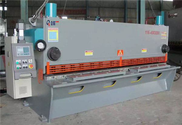 西(xi)安液壓閘式(shì)剪闆機 西安液壓閘(zhá)式剪闆機