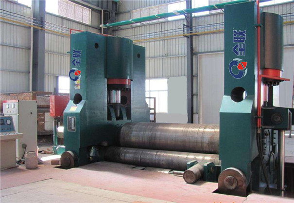 上輥(gǔn)萬能式(shi)三輥卷(juan)闆機