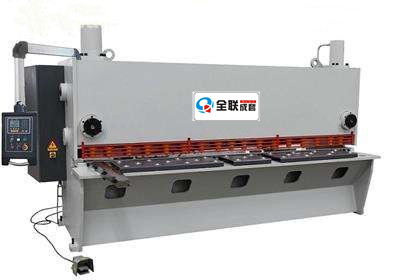 剪闆機(ji) 剪闆(pan)機