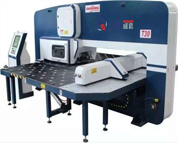 閉式(shi)液壓數(shù)控轉塔(ta)沖床