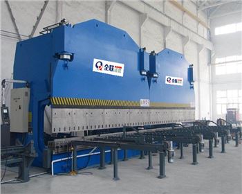 内蒙雙(shuang)機聯動數(shu)控電液伺(si)服折彎機(jī)