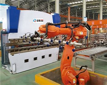青海數控折彎(wan)機自動上下料機(jī)器人自動化生産(chan)線